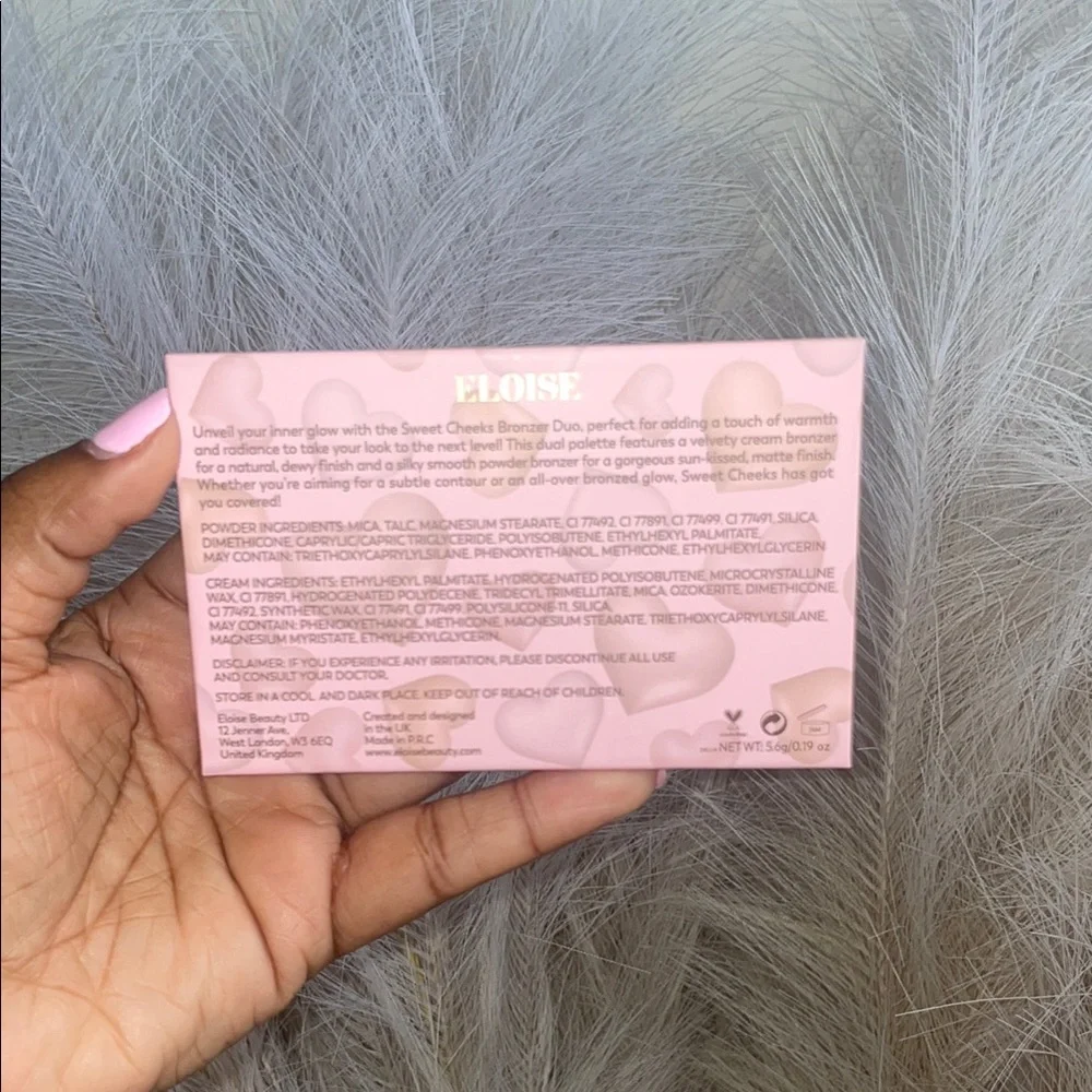 Eloise Sweet Cheeks Heart Palette